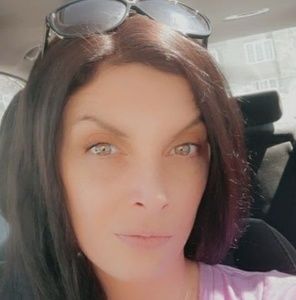 Meet your Posher, Genna